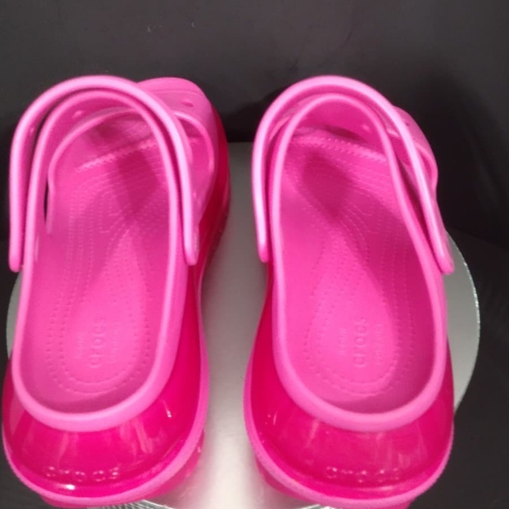 Crocs Pink Sandals size 12 pre owned Exellent condition - Picture 6 of 9